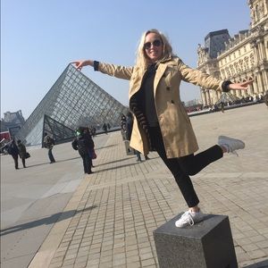 Meet your Posher, Danielle