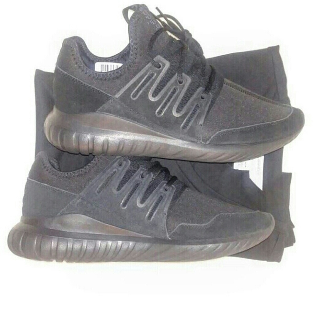 SOLD Adidas Tubular Radial Triple black SOLD - Picture 4 of 5