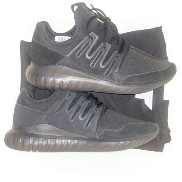 SOLD Adidas Tubular Radial Triple black SOLD - Picture 4 of 5