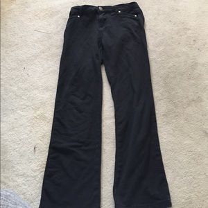 Black jeggings / jeans