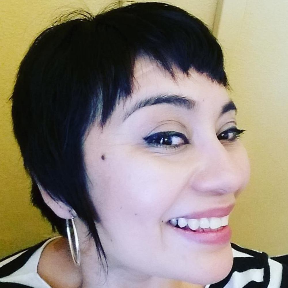 Meet your Posher, Lorena