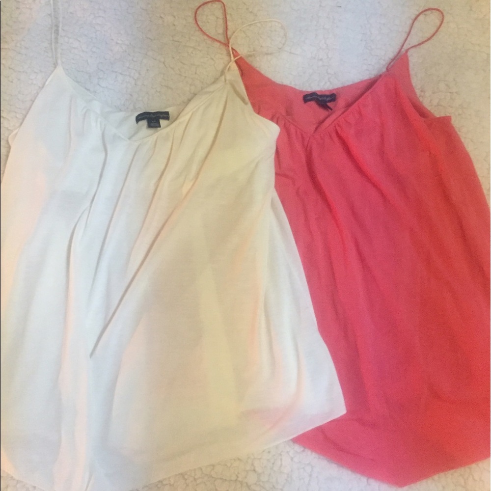 Tank tops 2for1. SOLD