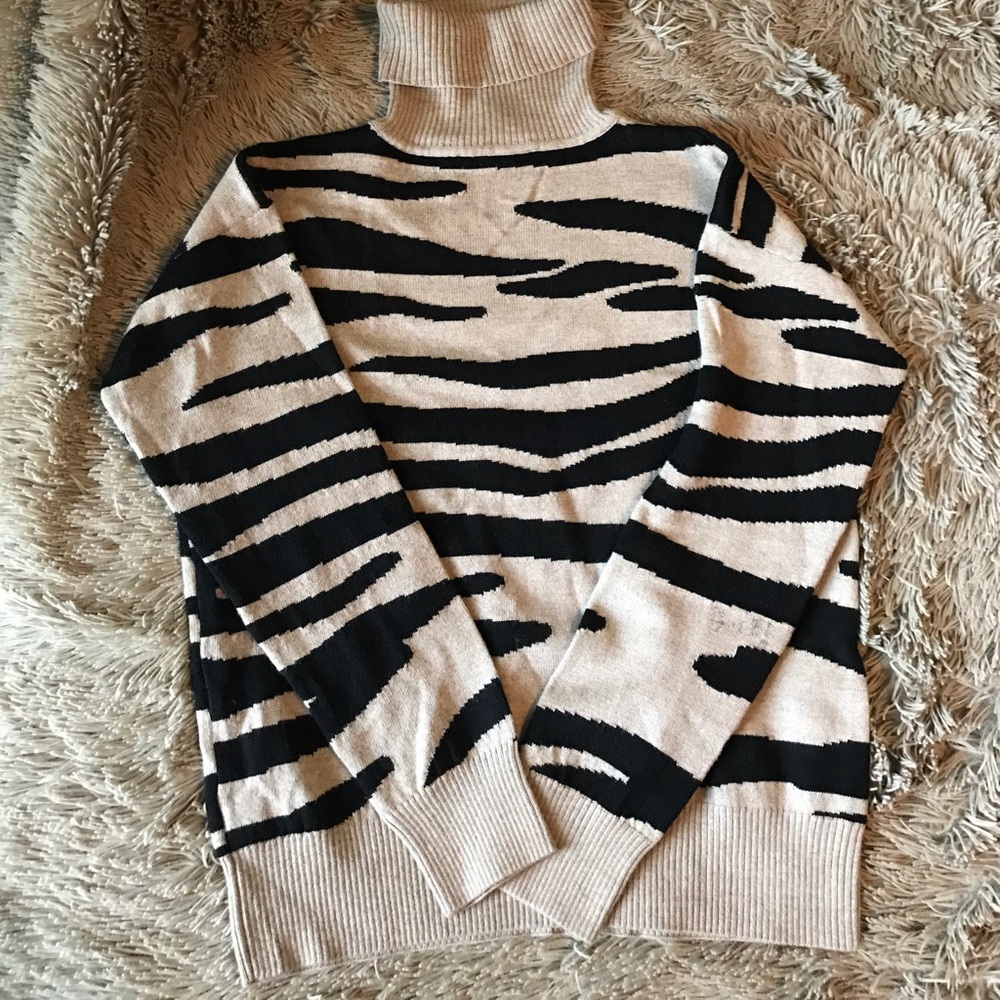 St. John yellow label sweater