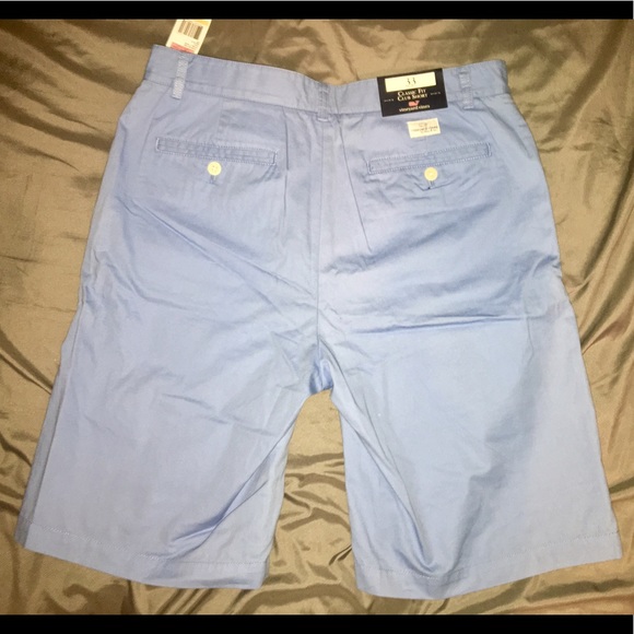 PRICE DROP. NWT- Vineyard Vine Club Fit Short - Picture 2 of 3
