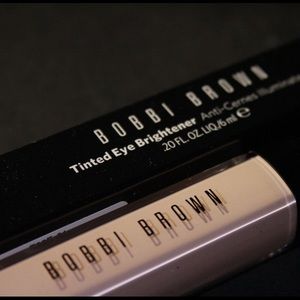 Bobbi Brown Tinted Eye Brightener -Porcelain Peach