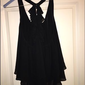 Black tank top with cute back