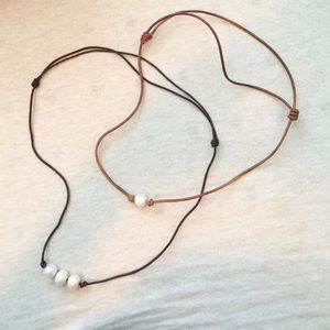 Adjustable pearl chokers