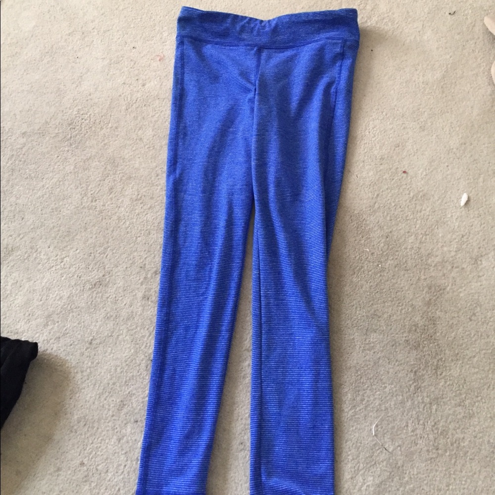 blue athletic leggings