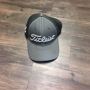 Titleist grey golf hat