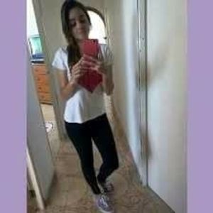 Meet your Posher, Brittany