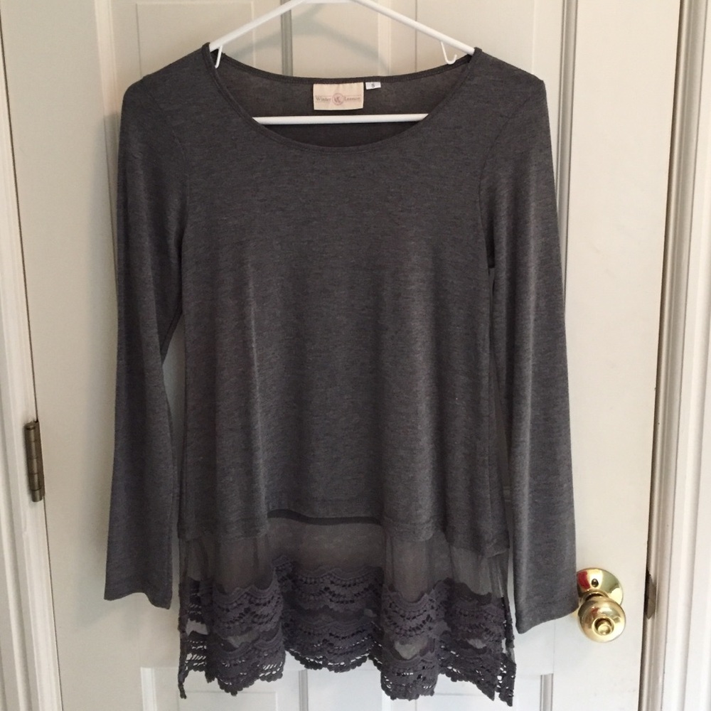 Gray long sleeve shirt