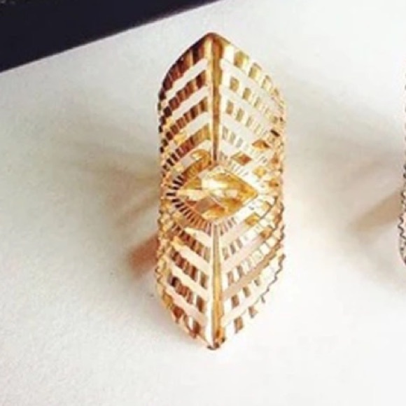 LAST ONE❗️HPGold Statement Ring - Picture 2 of 3