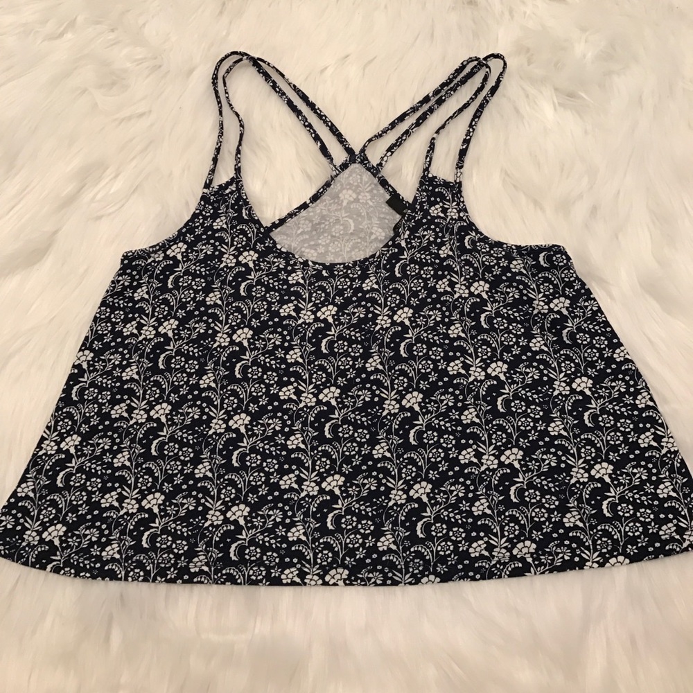 Navy blue crop top loose