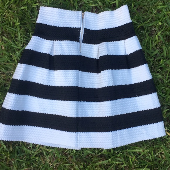 Anthro High waist fit n flare skirt,sz L,mini,nwot - Picture 3 of 4