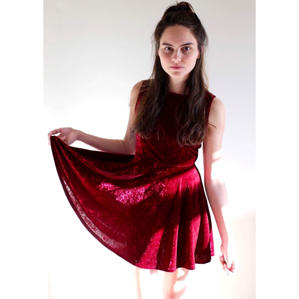 💃🏻 Red Velvet Mini Dress 💃🏻