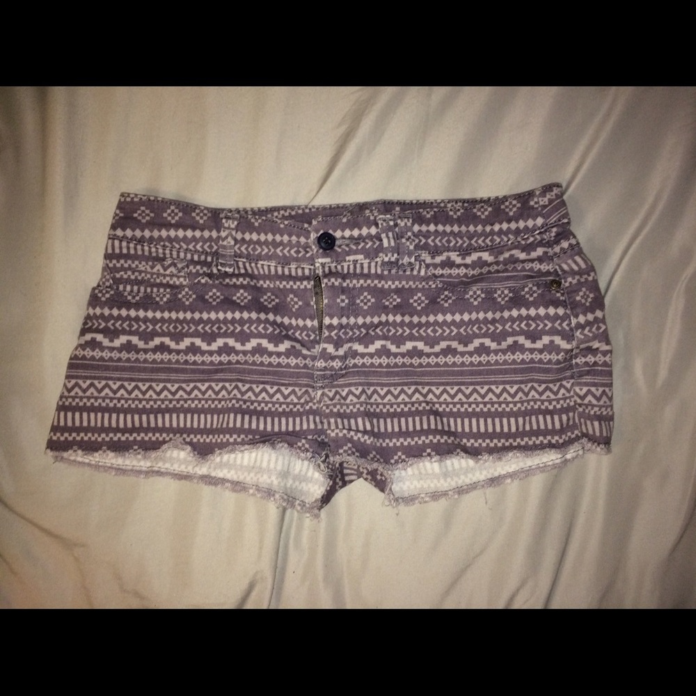 Patterned shorts