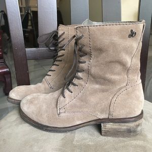 Sam Edelman size 6 Karla lace up Boots suede taupe