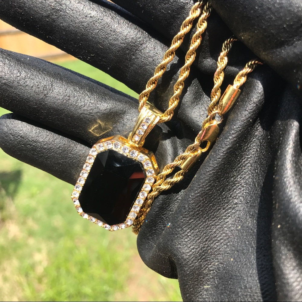 Onyx Gem Diamond Studded Gold Chain
