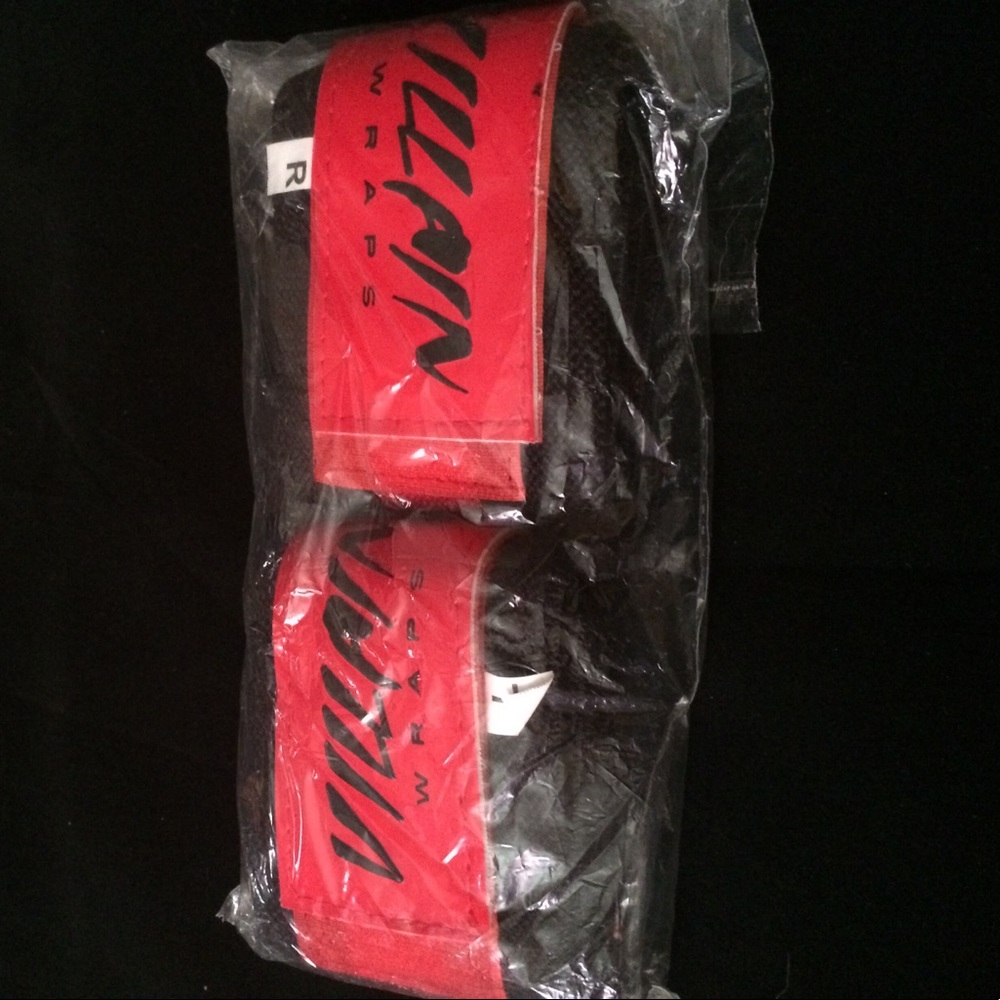 Weight lifting wrist wraps