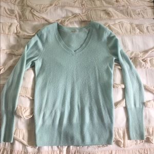 Halogen V-Neck Cashmere Sweater