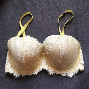 Victoria's Secret sunshine yellow 34DDD bra