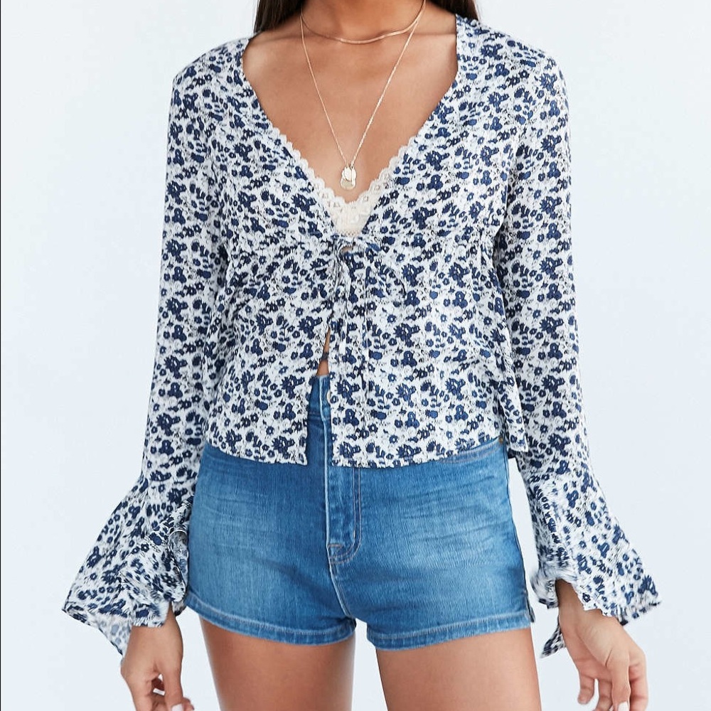 Kimchi Blue Eleanor Bell-Sleeved Button Down Top