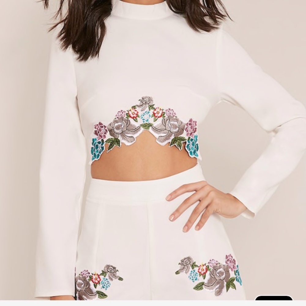 Angie long Sleeve Embroidered Crop Top