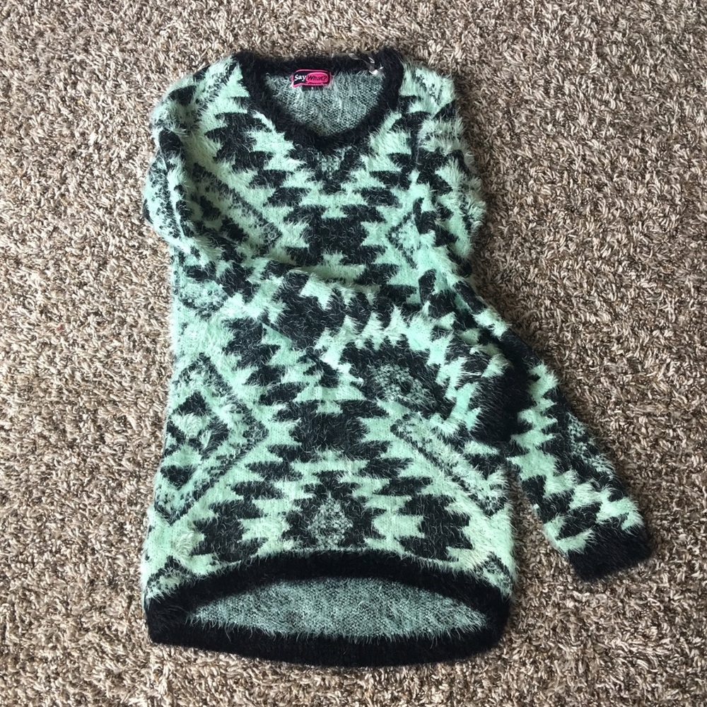 Fuzzy warm high low Aztec design sweater