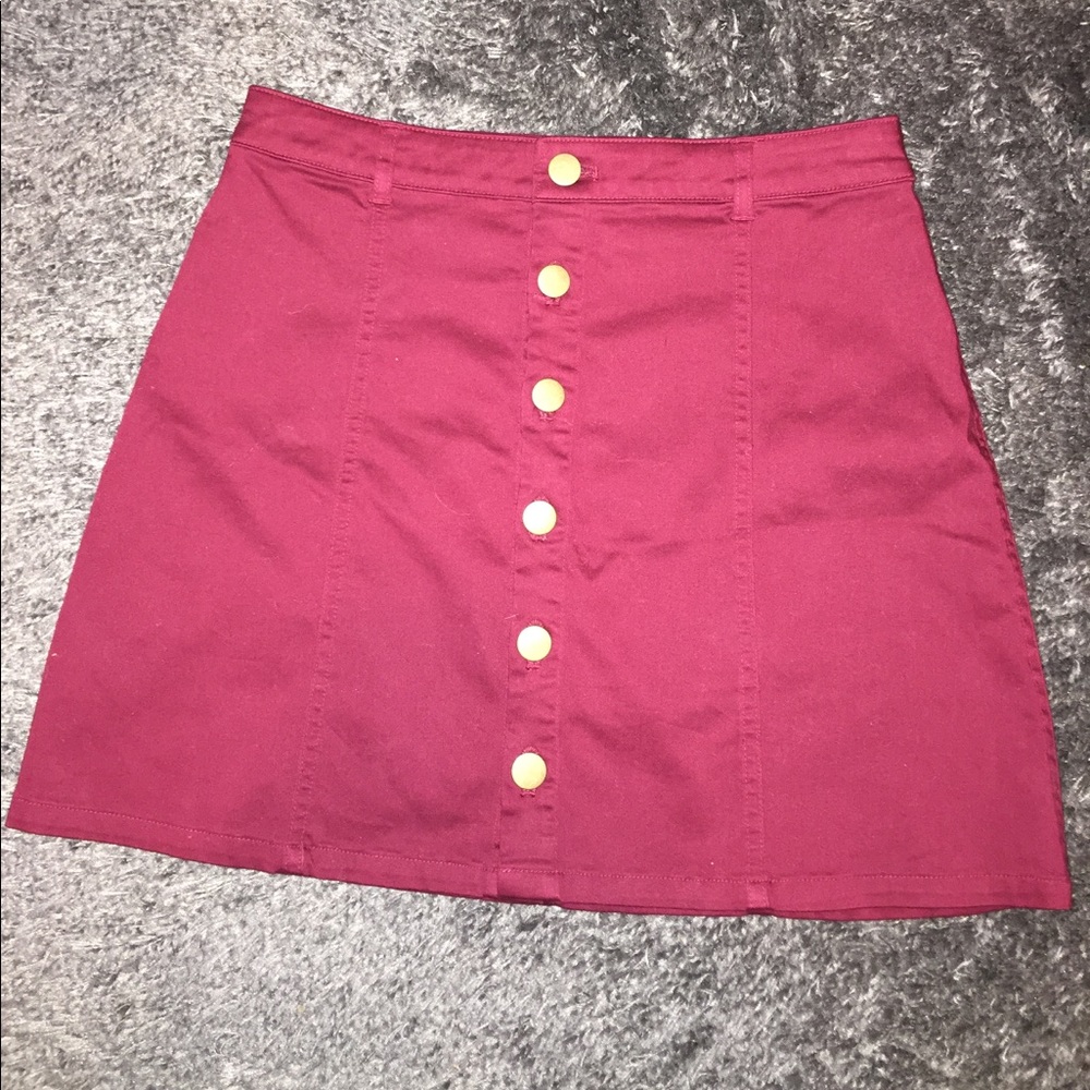 Maroon buttoned down denim skirt