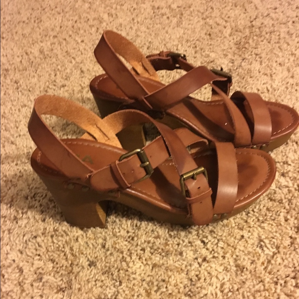Woman's size 8 Mia sandal