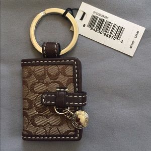 Coach Picture Holding Keychain