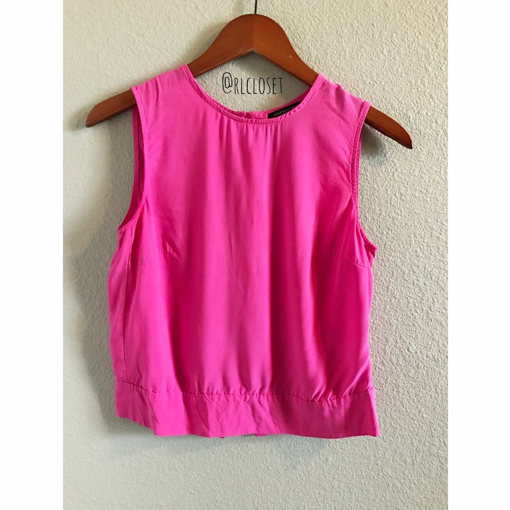 ▫️Banana Republic Sleeveless Crop Top▫️