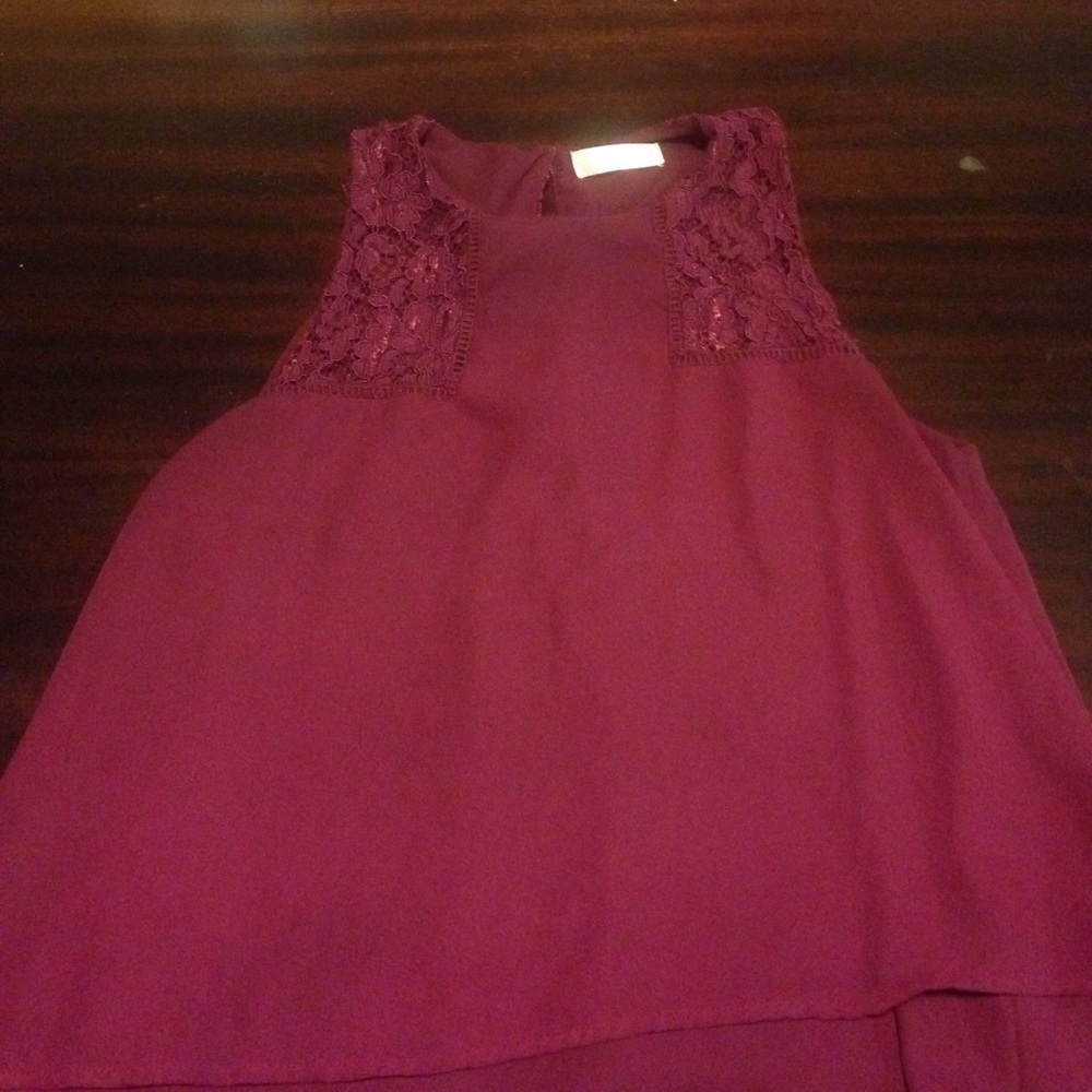 Maroon tank top
