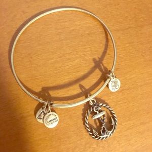 New gold Alex & Ani anchor bracelet/ bangle