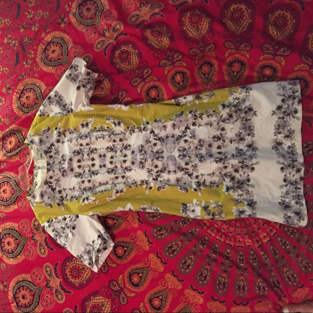 Floral day dress never worn