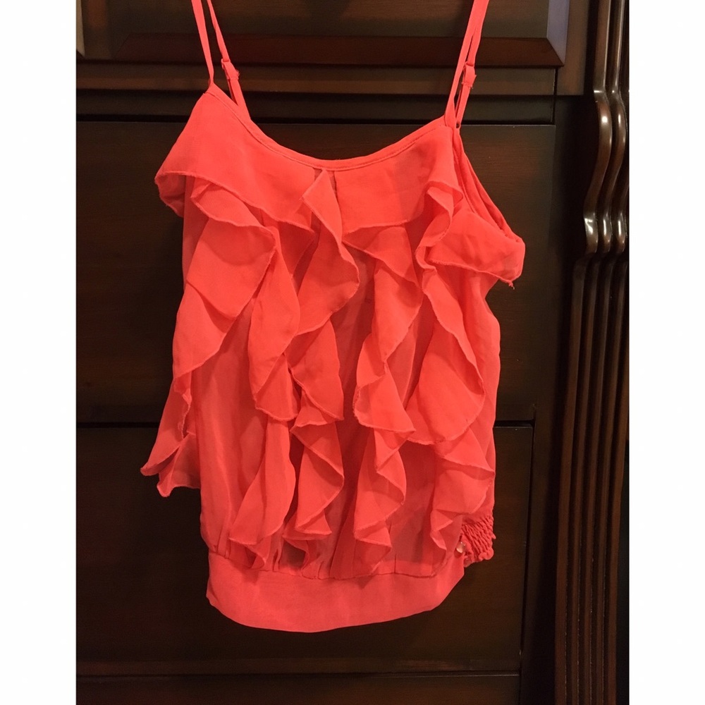Peachy Red Top