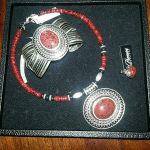 Out of business - Premier Designs Jewelry