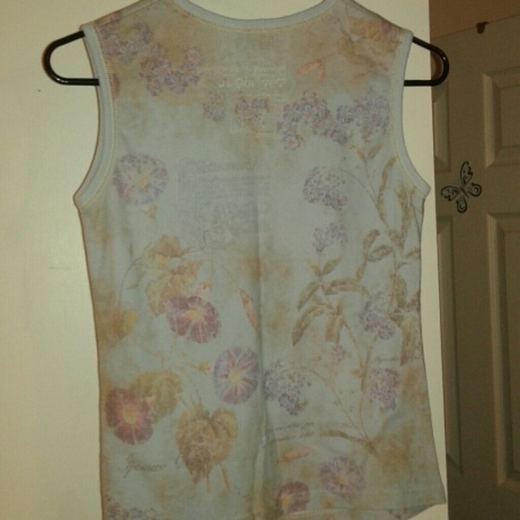 Sleeveless floral v neck top - Picture 4 of 4