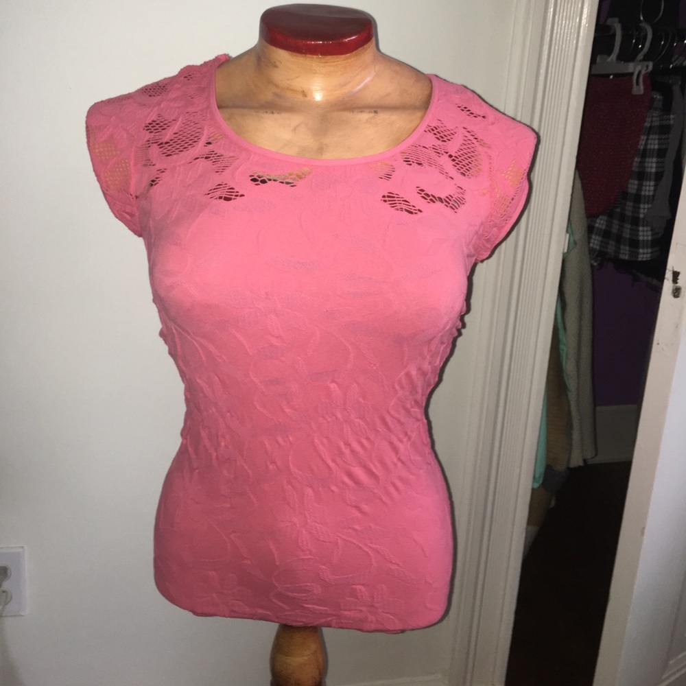 Tight pink floral tee shirt