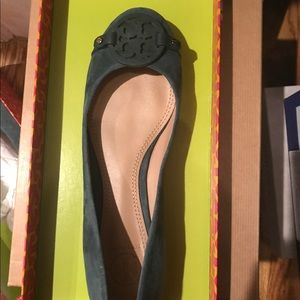 Tory Burch Mini miller flat. Lancaster suade