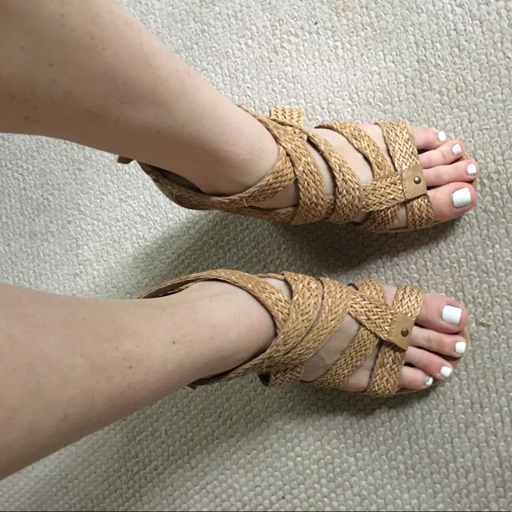 Dolce Vita Wedges size 8.5 - Picture 2 of 3