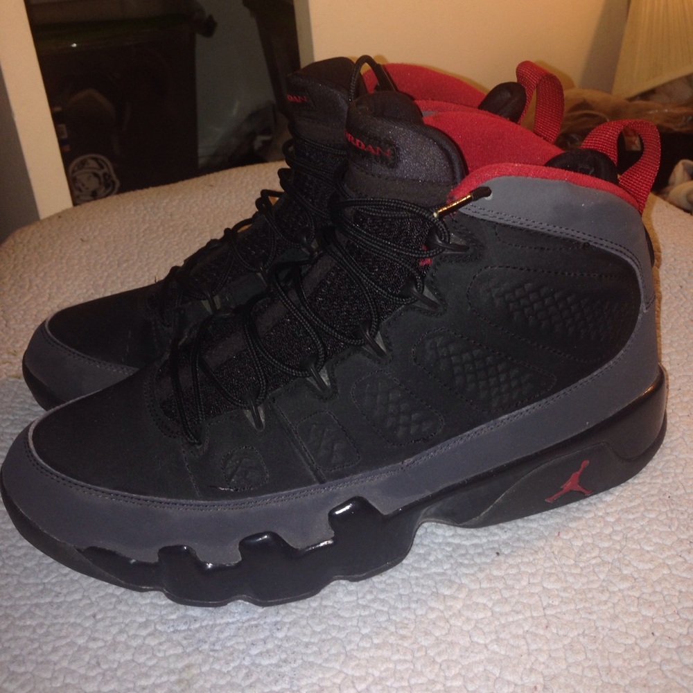 Retro 9 Jordans Mint Condition