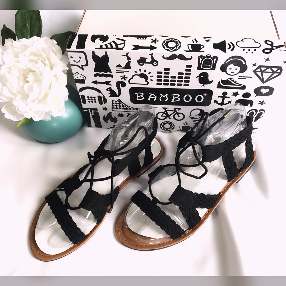 CLEAROUT SALE‼️Braided style Lace Up sandals