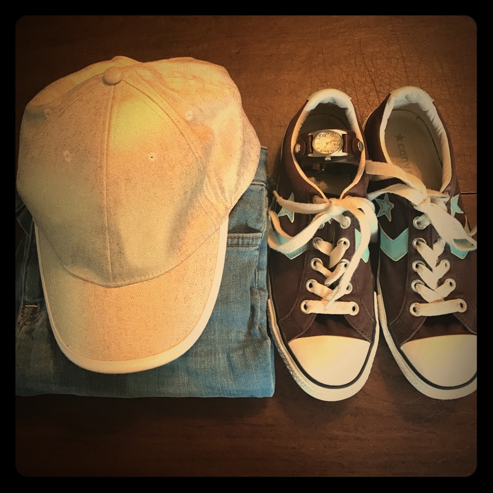 Converse Women's size 8