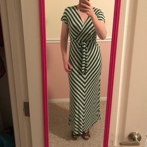 Size M maxi dress