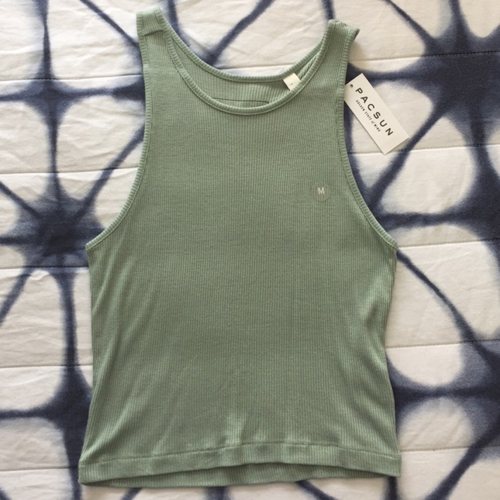 • Nollie from PacSun Crop Tank in Green Mille •