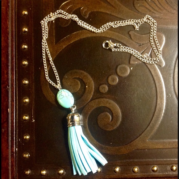 turquoise leather boho tassel necklace - Picture 2 of 2