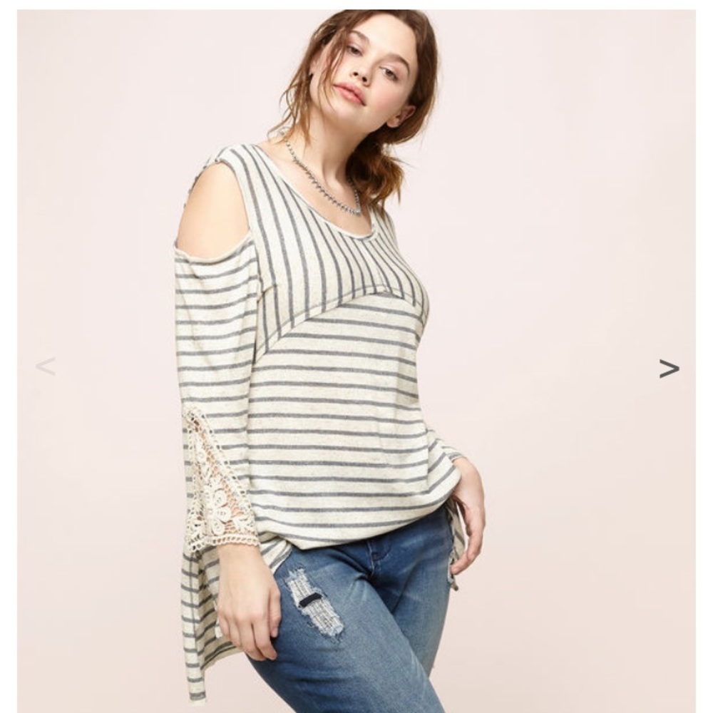 Striped cold shoulder 3X