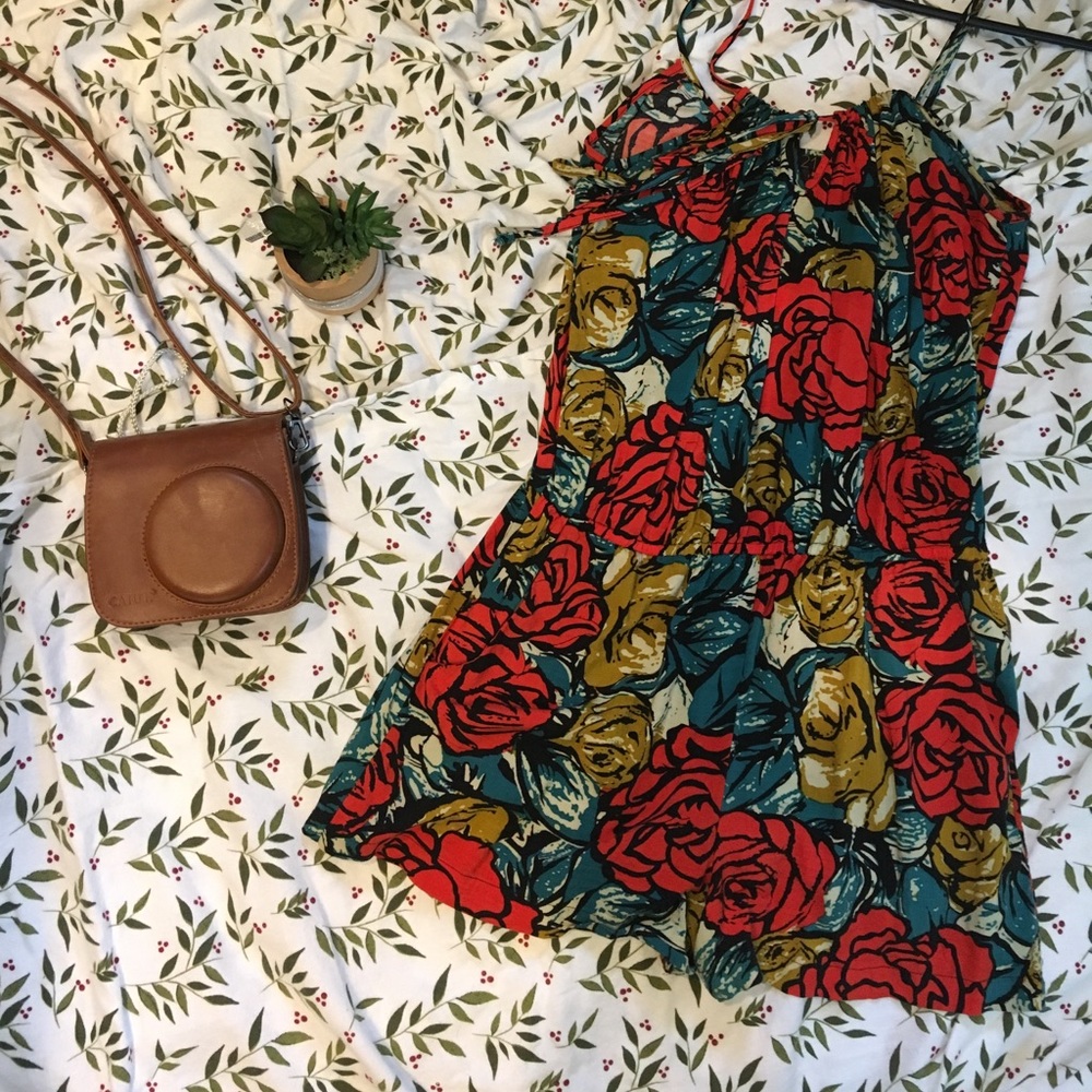Keyhole Floral Romper 🌺