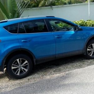 Meet your Posher, Sherry